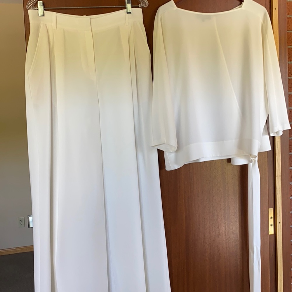 Never Worn - image 1